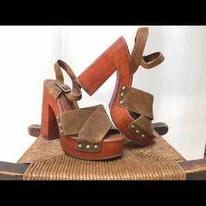Lucky Brand Brown and wood 70’s style heels